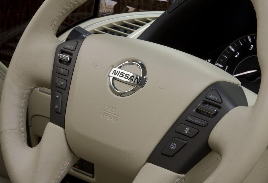 Nissan Patrol 2010 года  (фото 91 из 118)